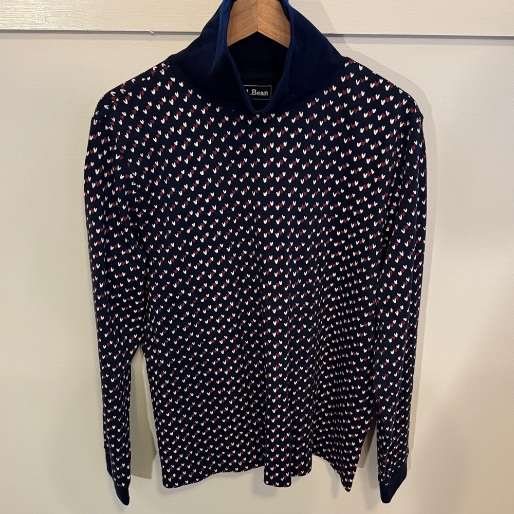L.L. Bean Women’s Turtleneck Top Navy Heart Print Long Sleeve NWT Size XL
